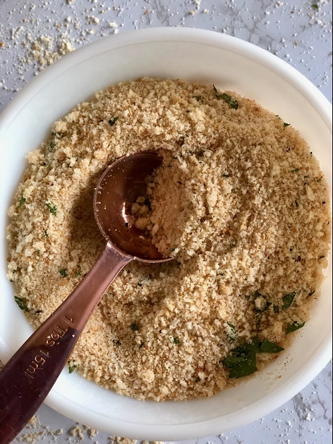 Homemade Italian Style Seasoned Bread Crumbs - Bowl of Delicious